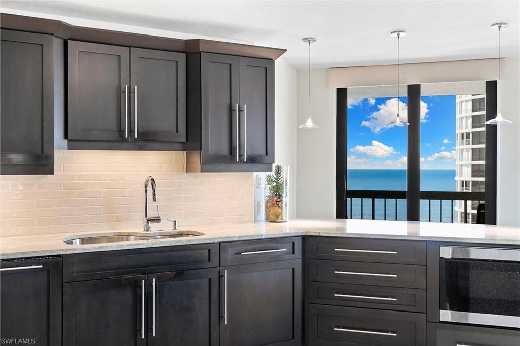 4551 Gulf Shore BLVD N # 1400