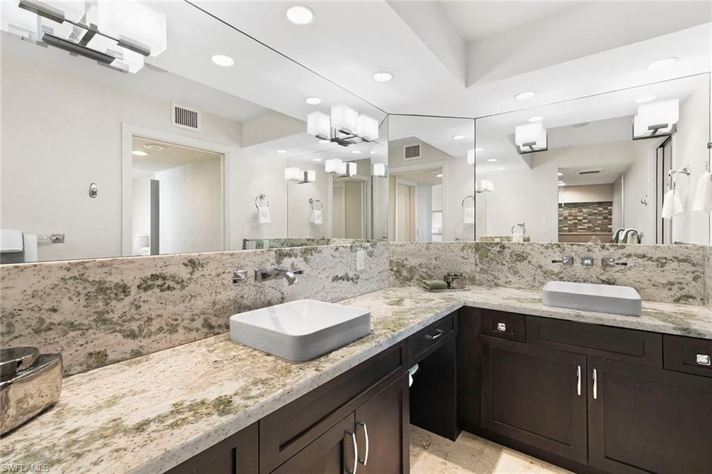 4551 Gulf Shore BLVD N # 1400