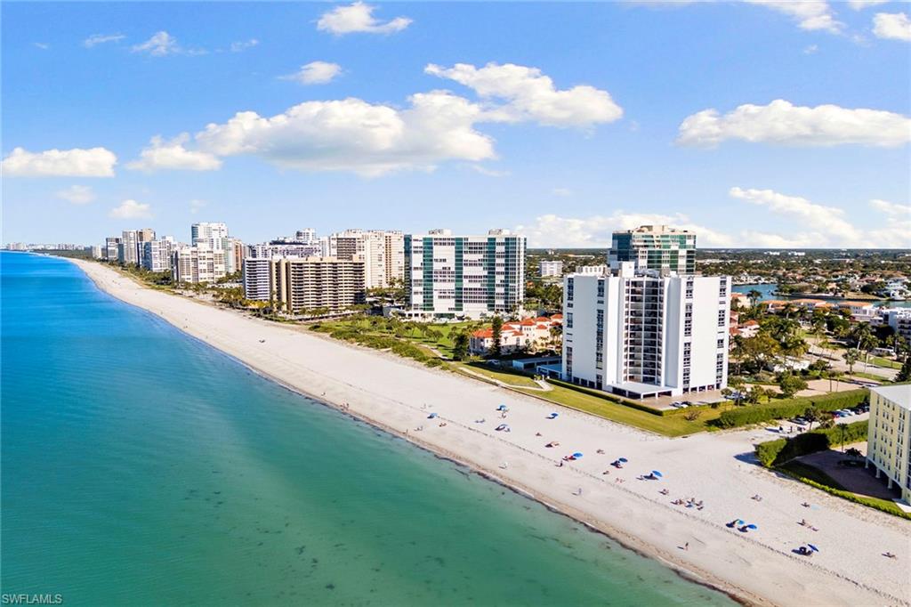 3951 Gulf Shore BLVD N # 205
