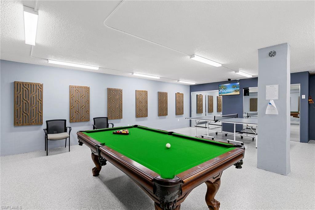 3951 Gulf Shore BLVD N # 205