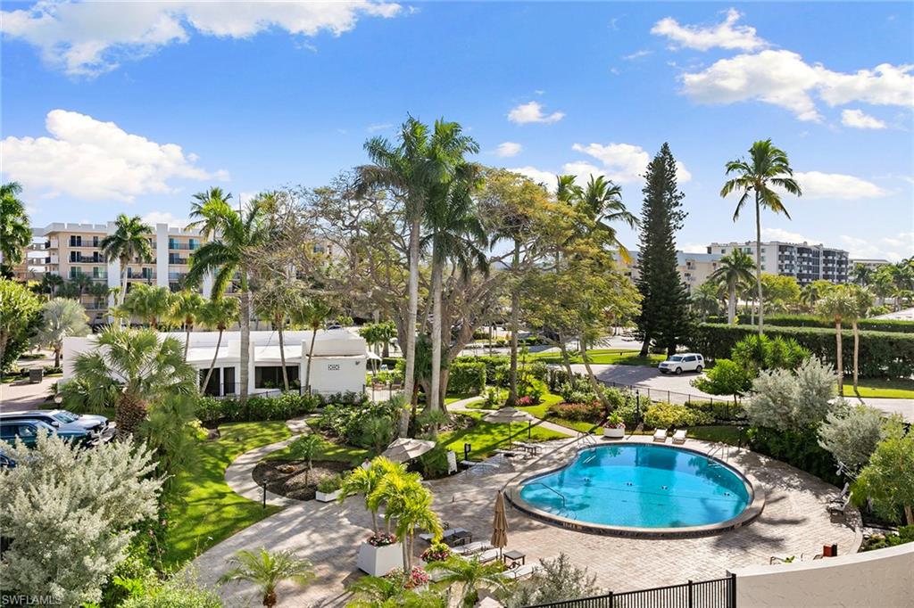 3951 Gulf Shore BLVD N # 205