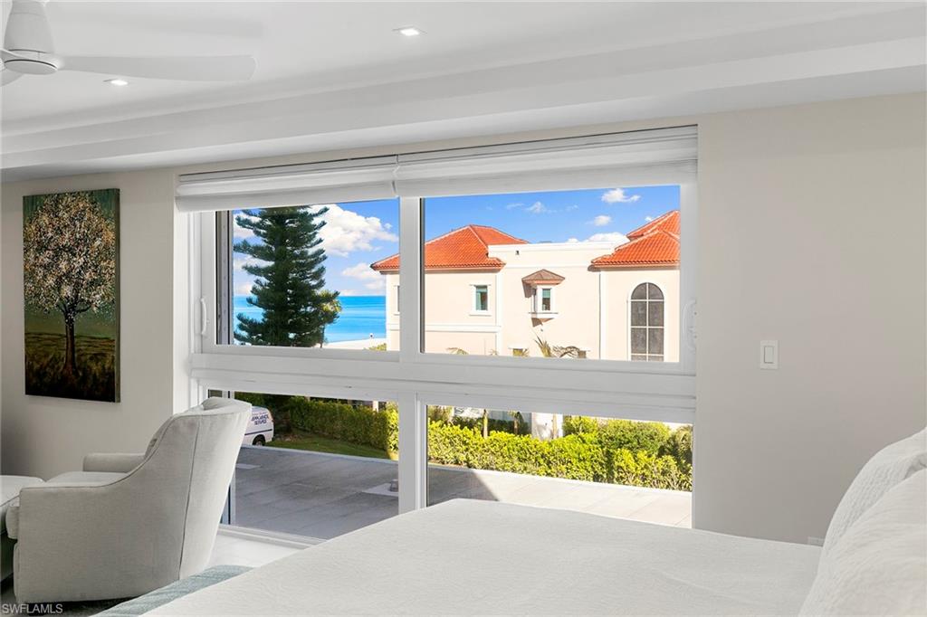 3951 Gulf Shore BLVD N # 205