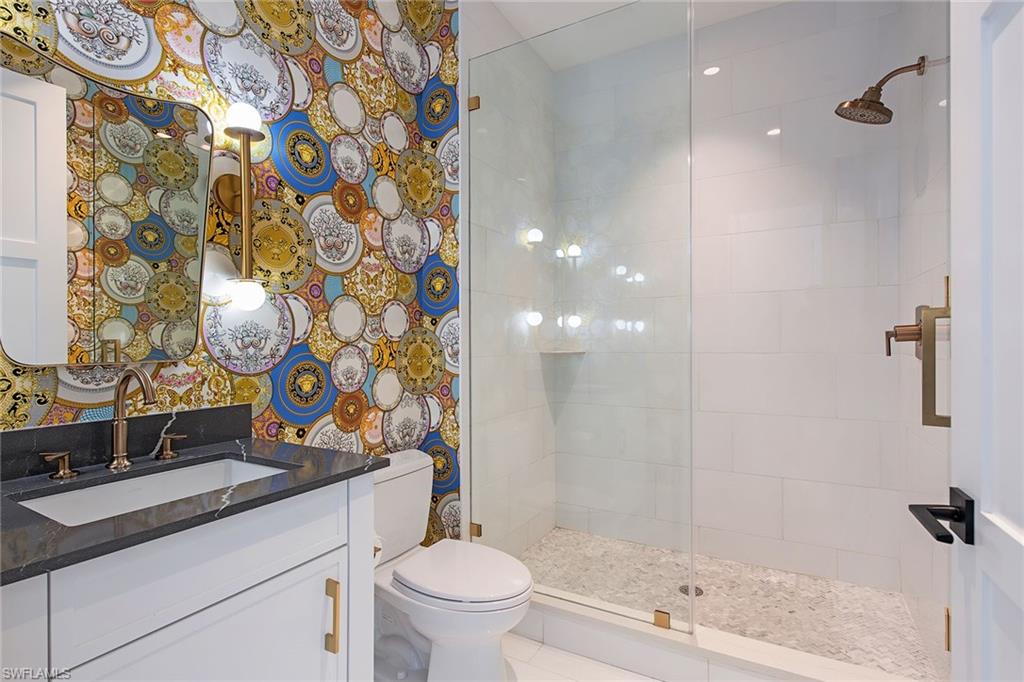 850 Central AVE # 304