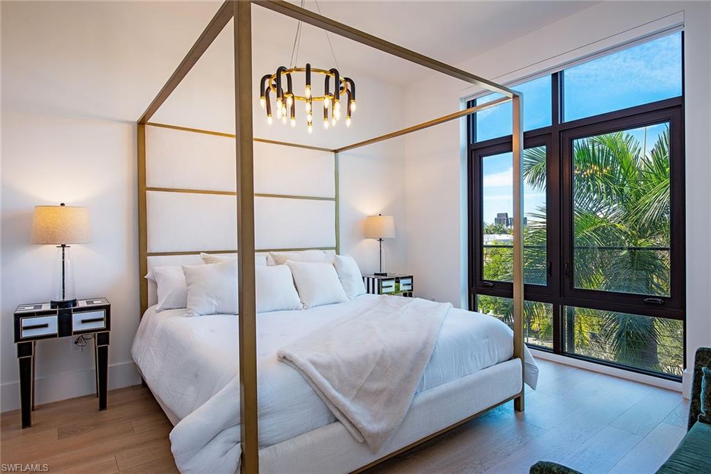 850 Central AVE # 304