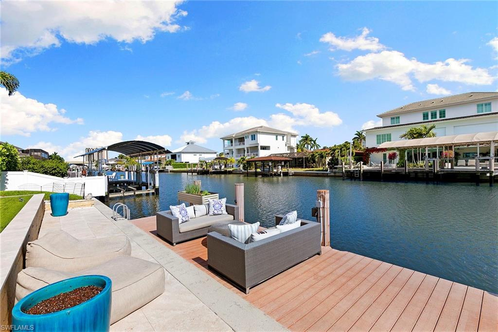 357 Egret AVE