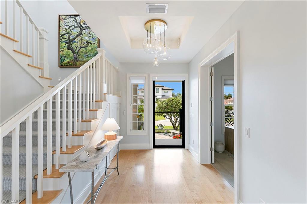 357 Egret AVE