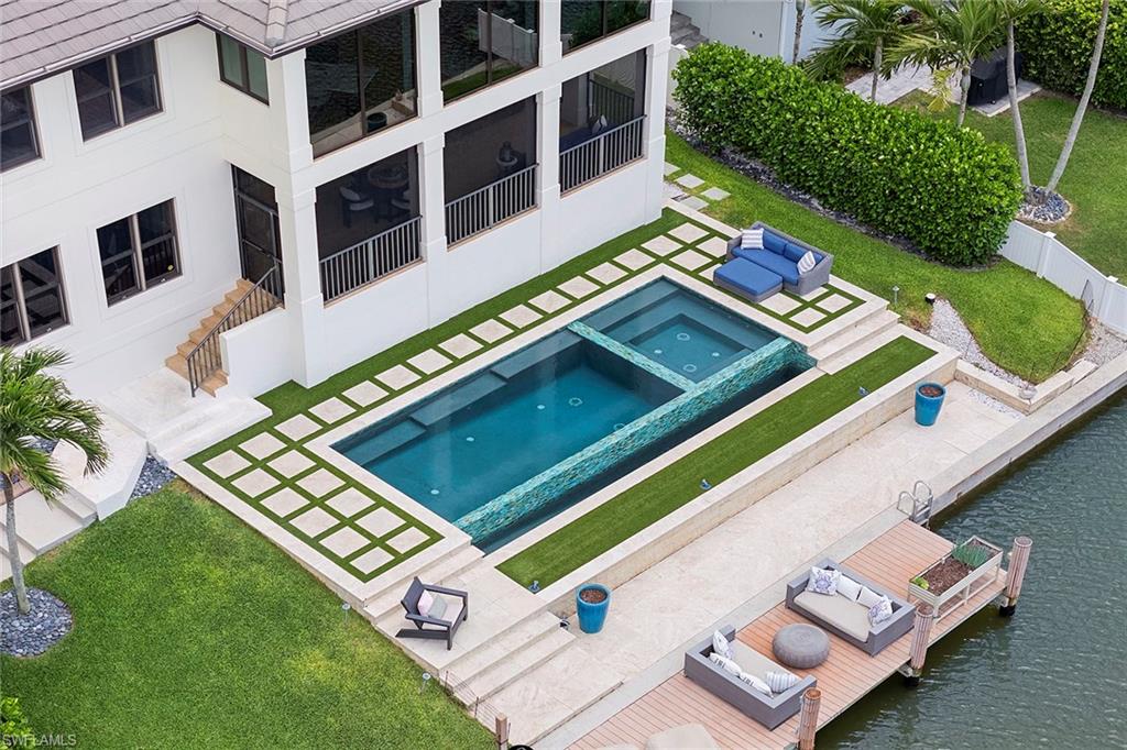 357 Egret AVE