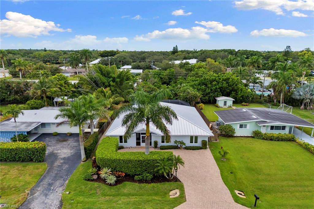 1128 Hilltop DR