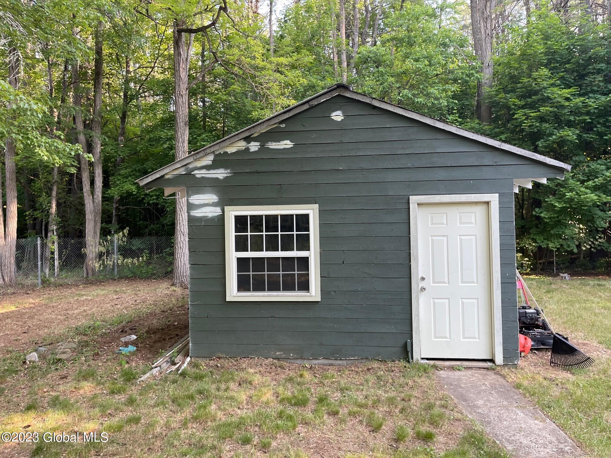 928 Rock City Road
