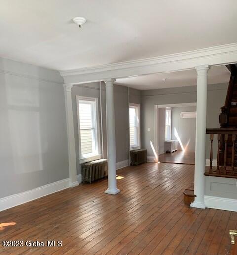 19-19 1/2 Van Dorn Street