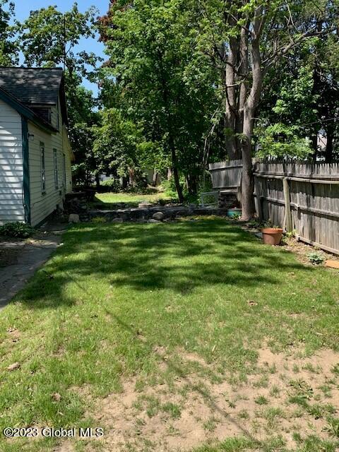 19-19 1/2 Van Dorn Street