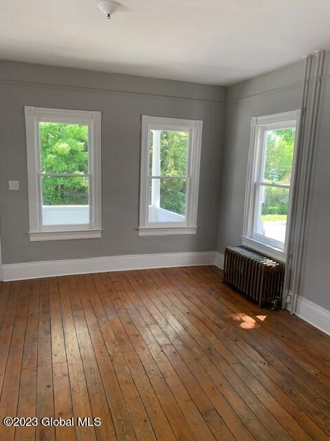 19-19 1/2 Van Dorn Street