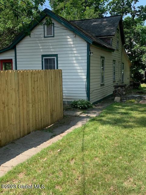 19-19 1/2 Van Dorn Street