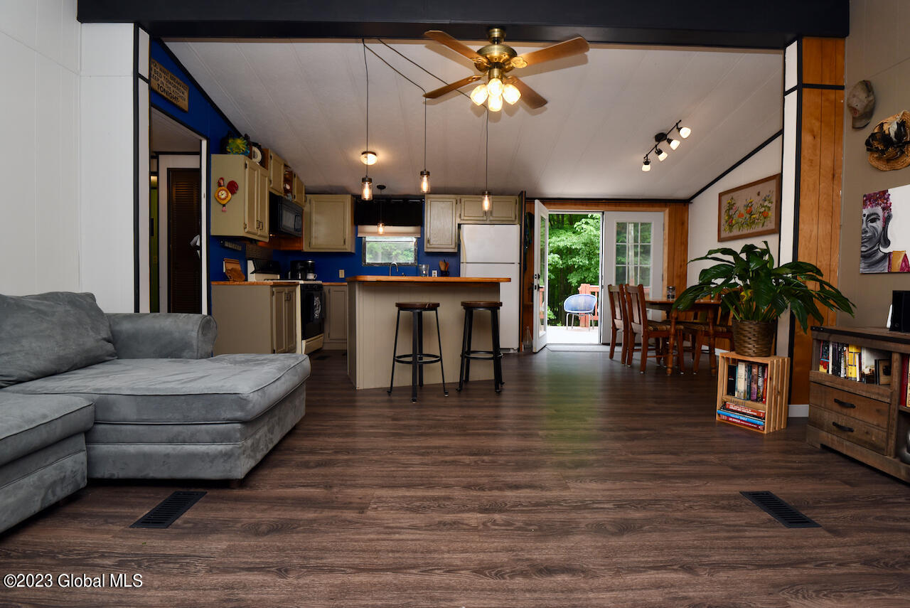 504 Middle Grove Road