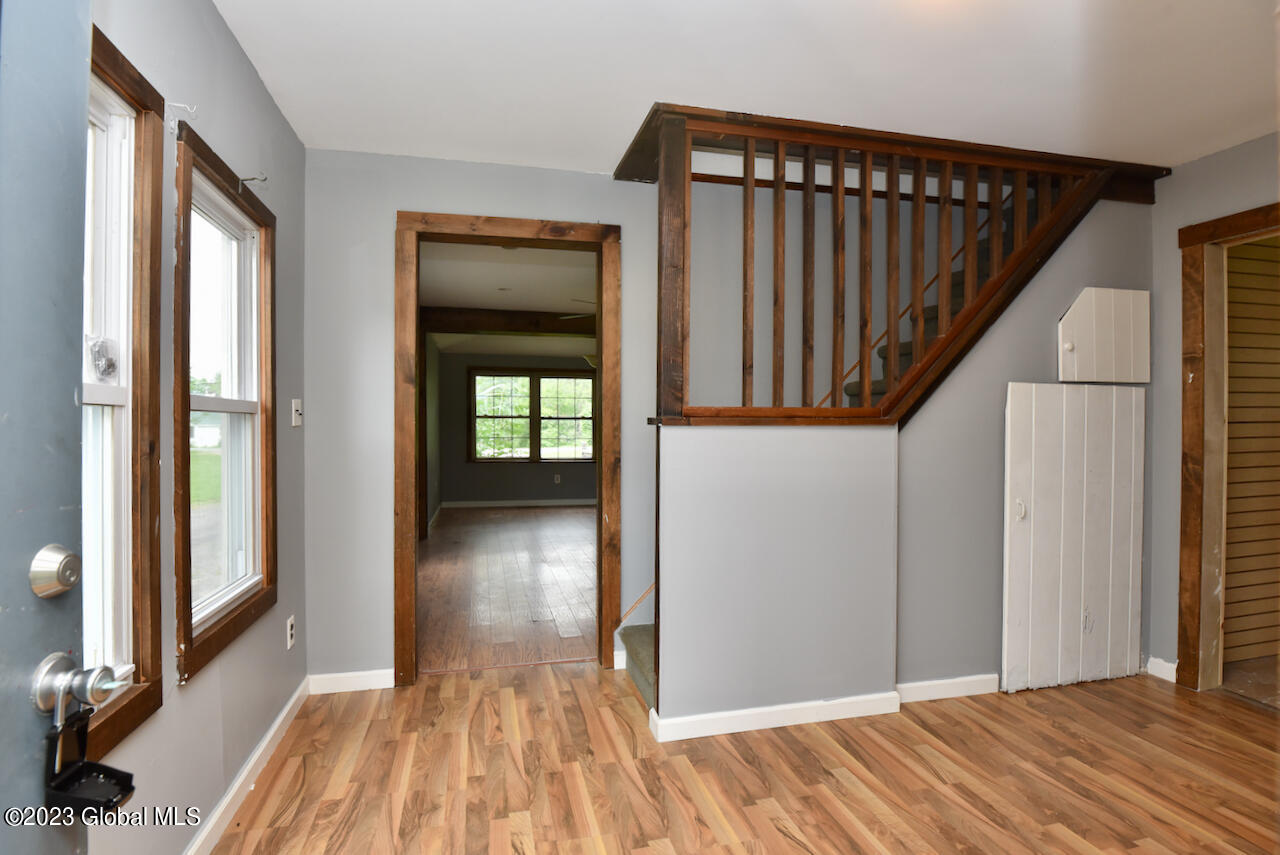 5886 Lake Road