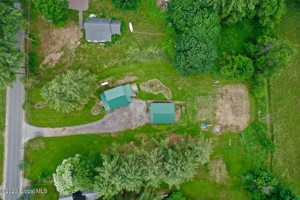 5886 Lake Road