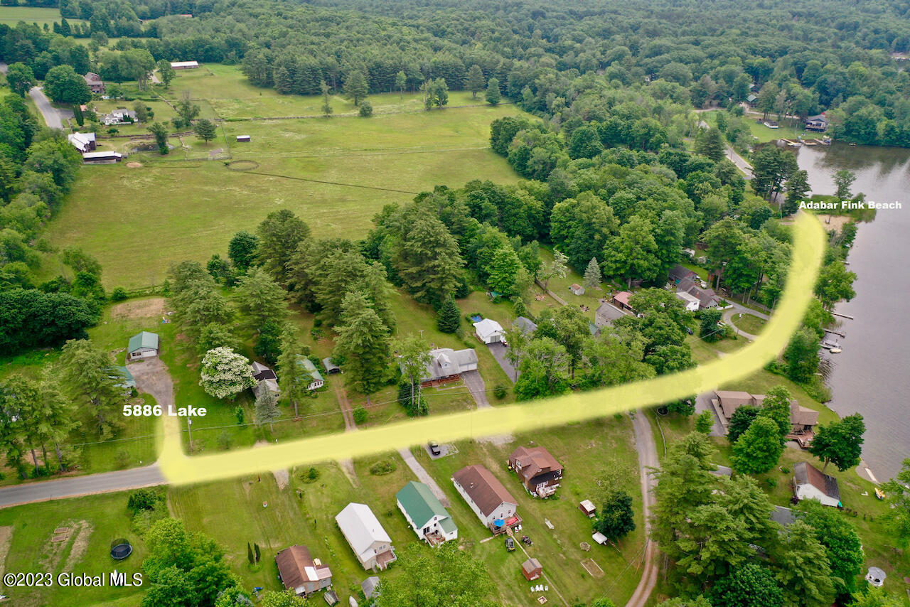 5886 Lake Road