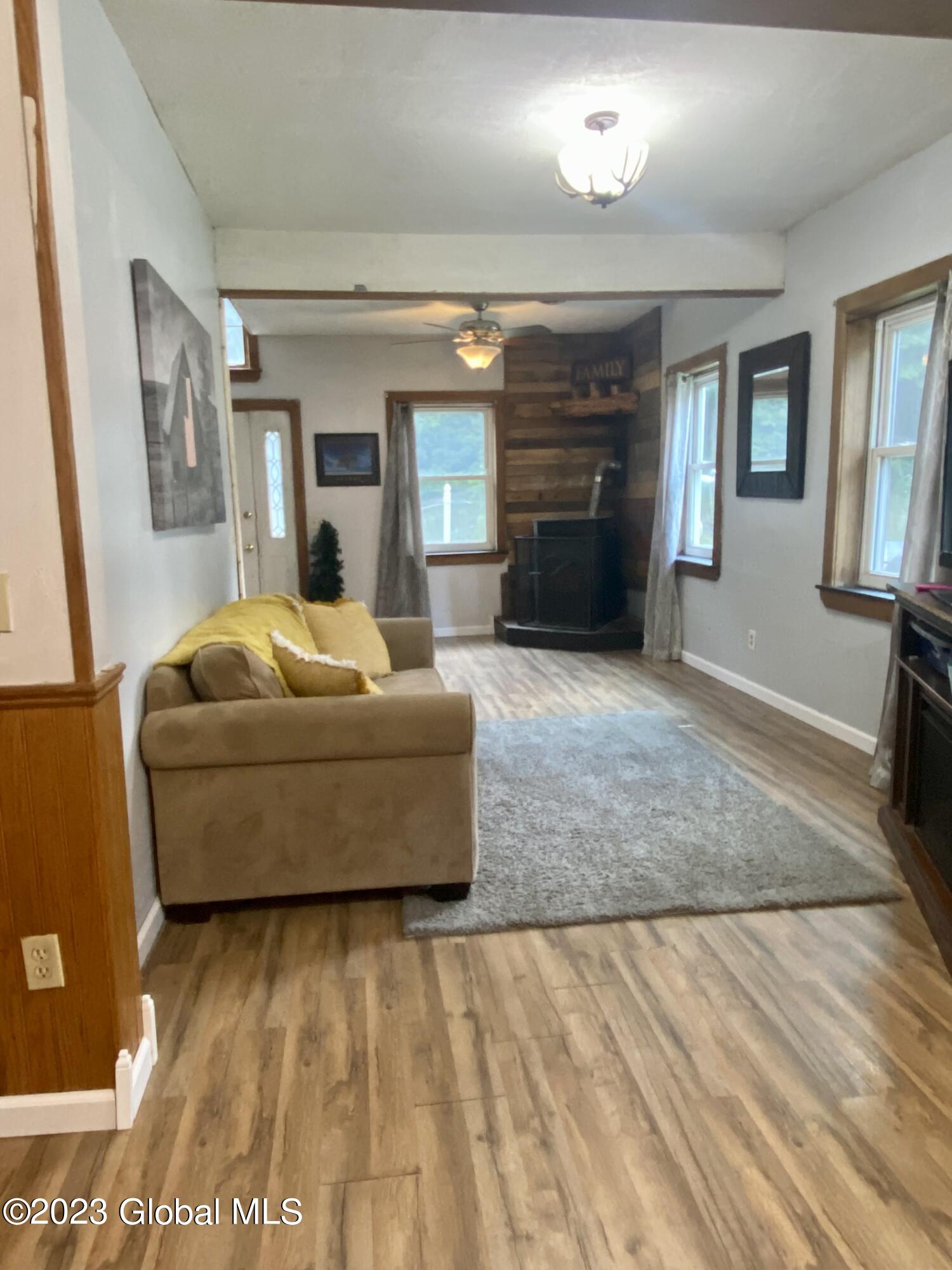 64 County road 10