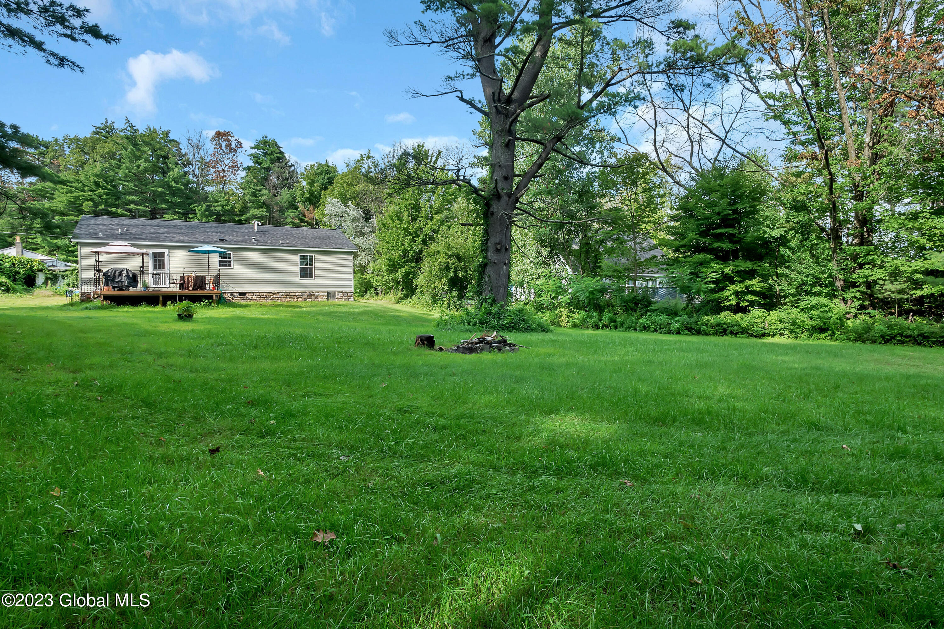 239 Northline Road