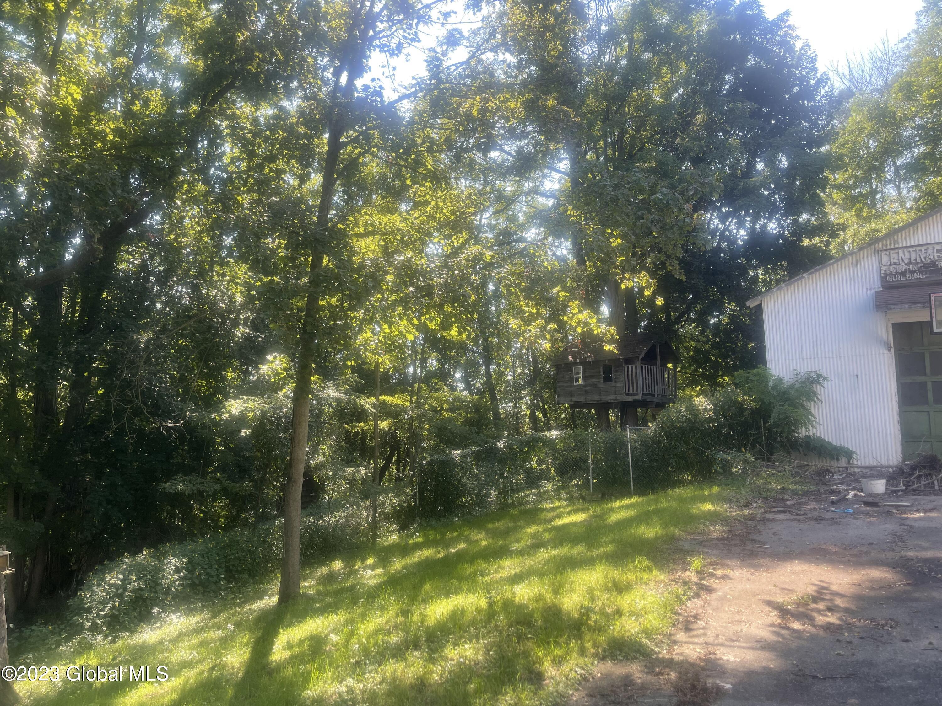 49 N Center Street