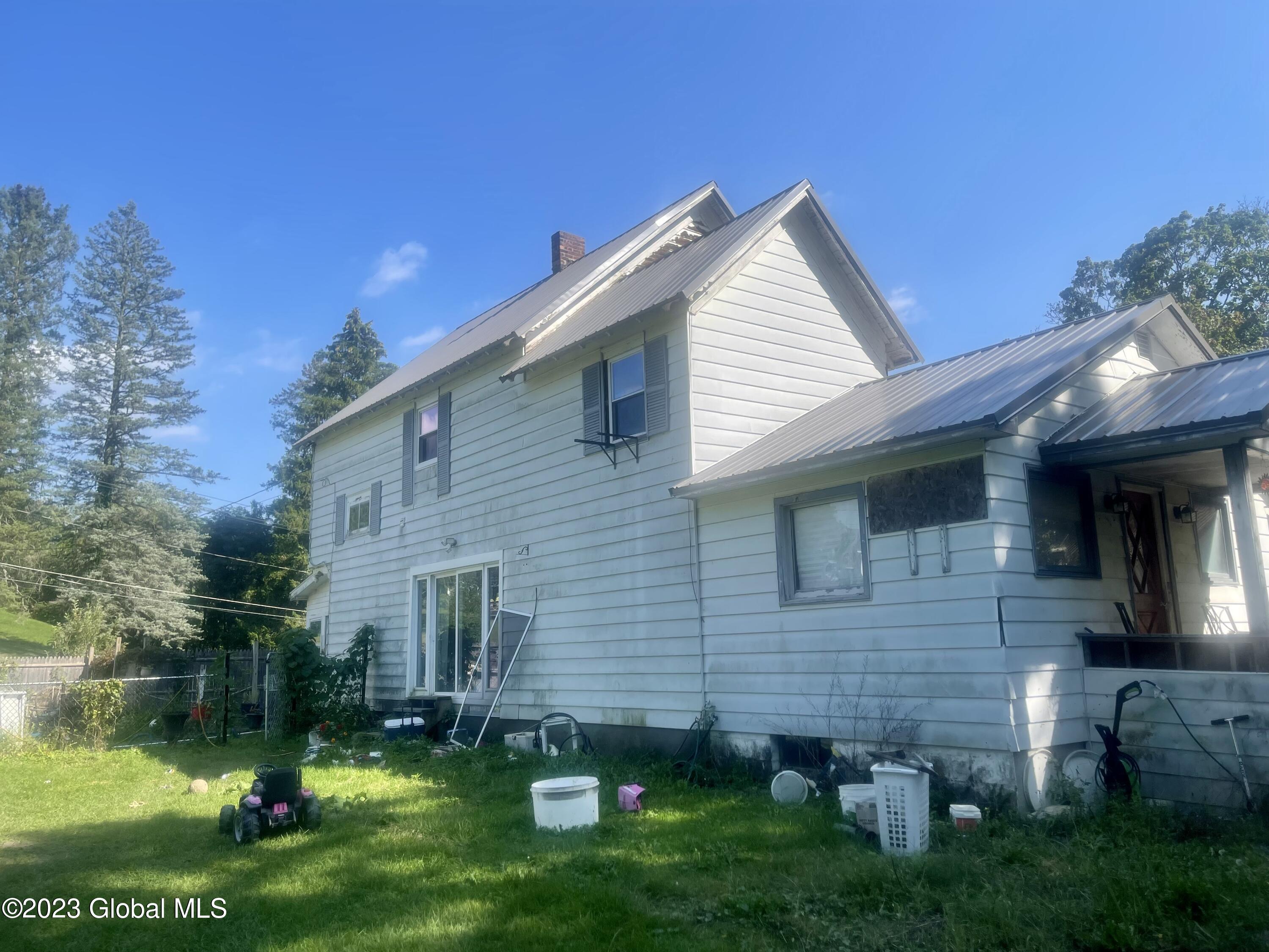 49 N Center Street