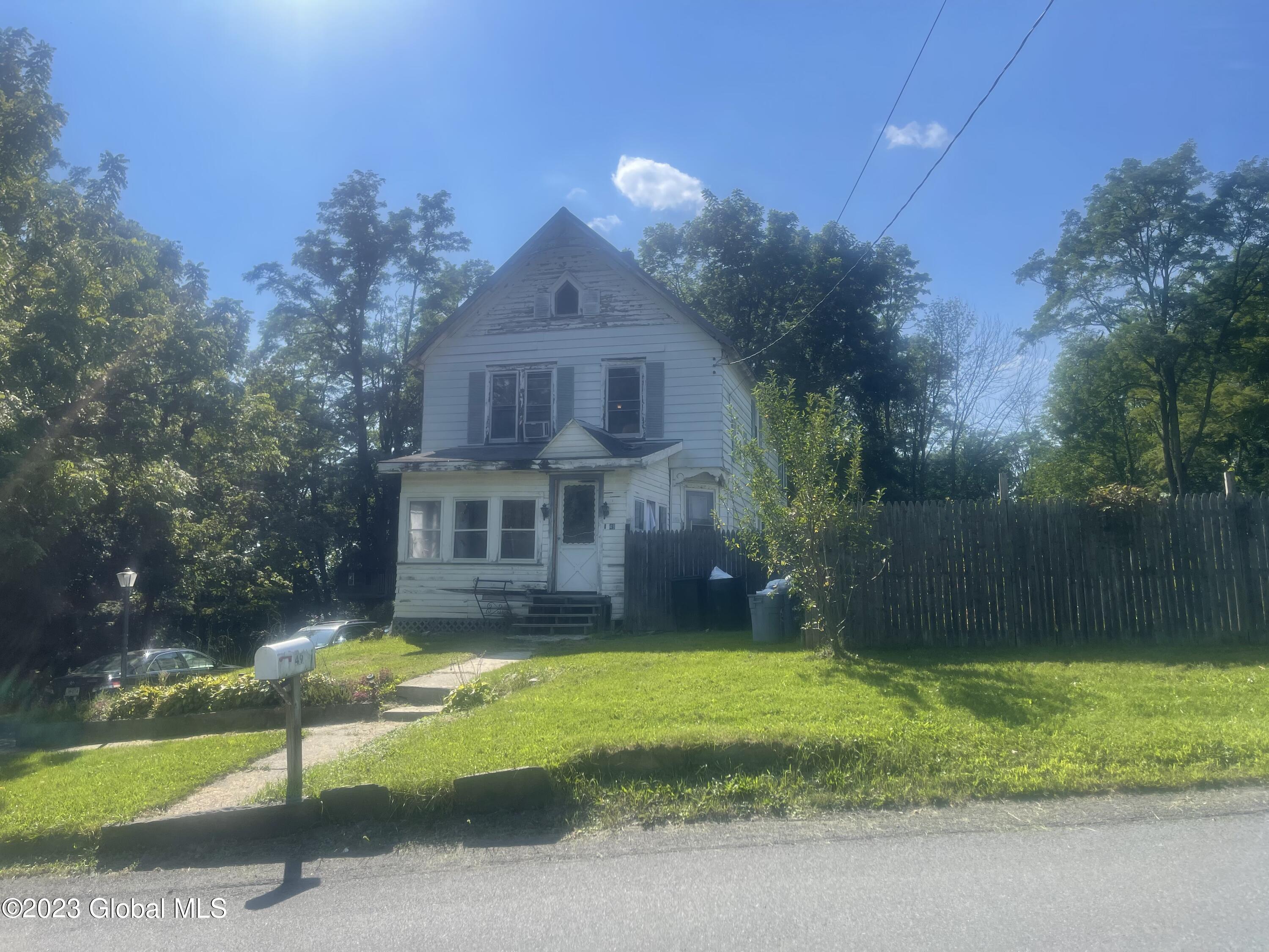 49 N Center Street