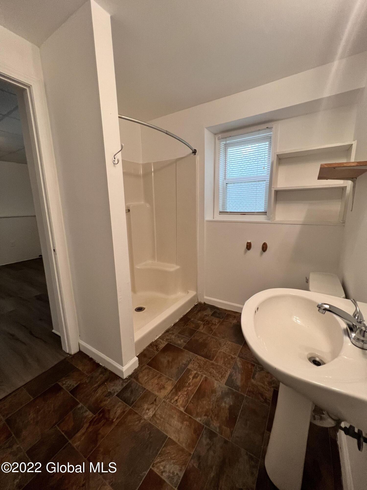 10 Carriage Way