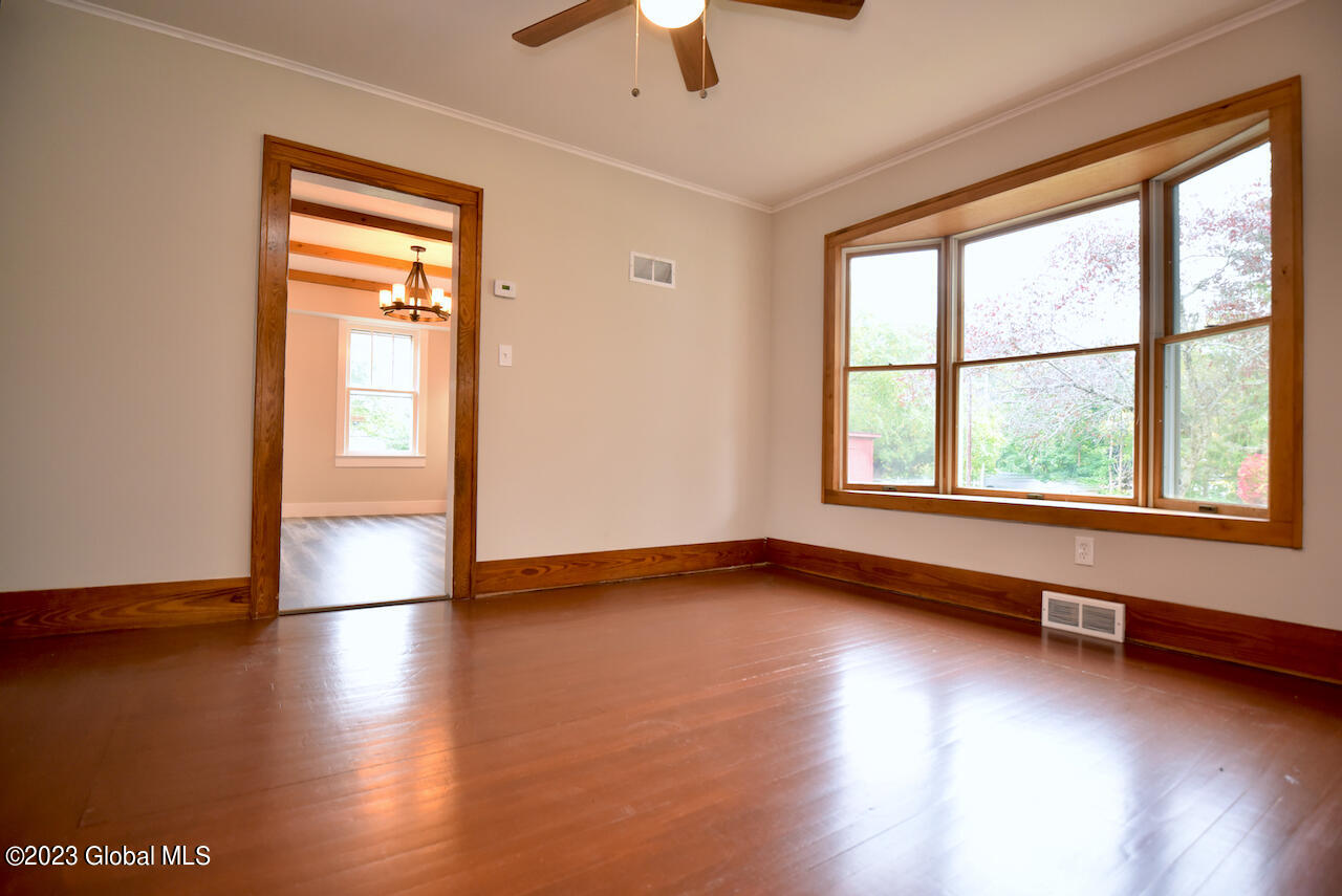 20 Greenfield Avenue