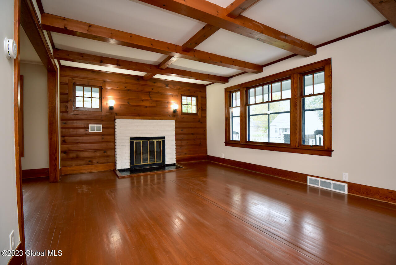 20 Greenfield Avenue