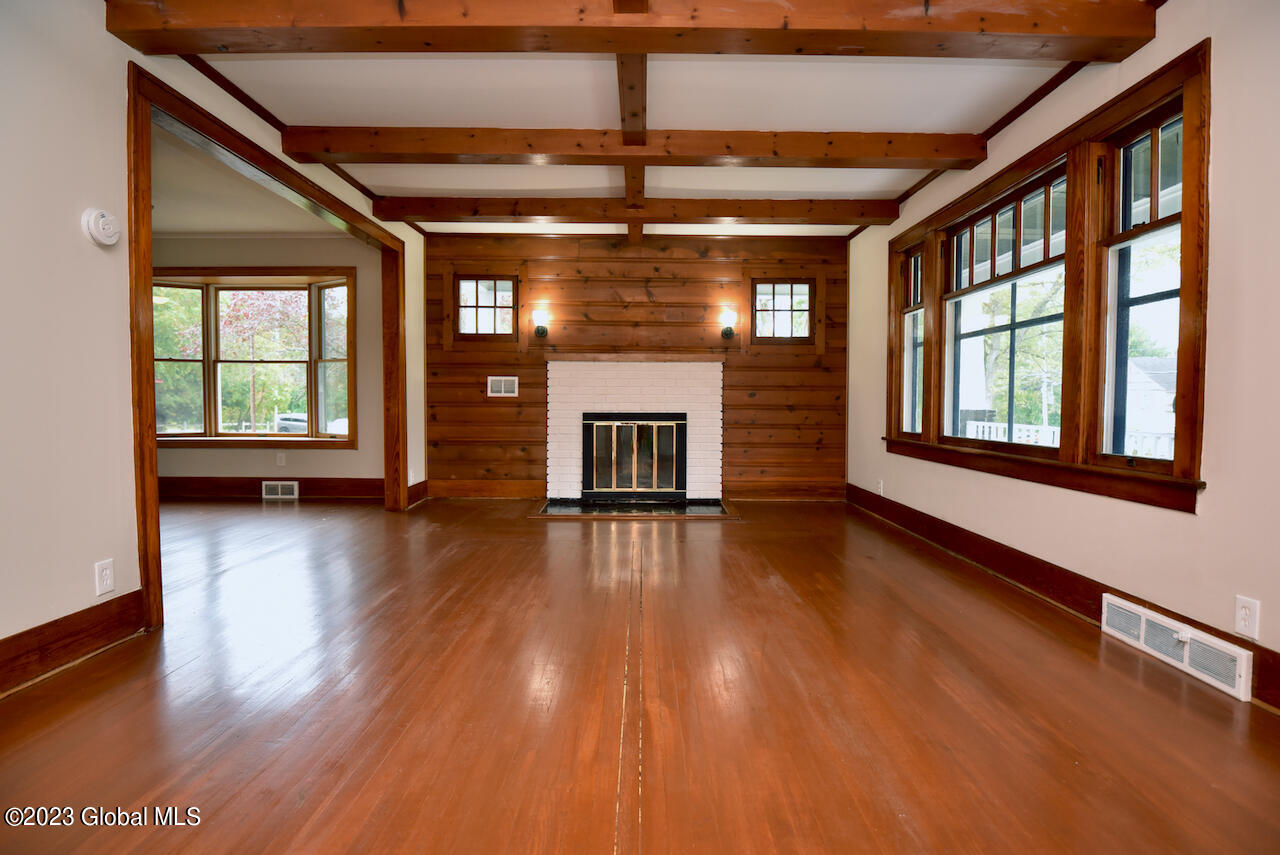 20 Greenfield Avenue