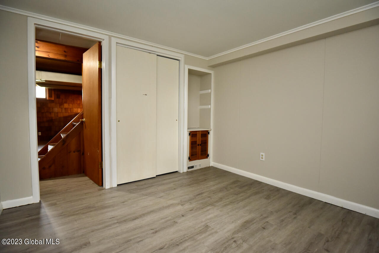 20 Greenfield Avenue