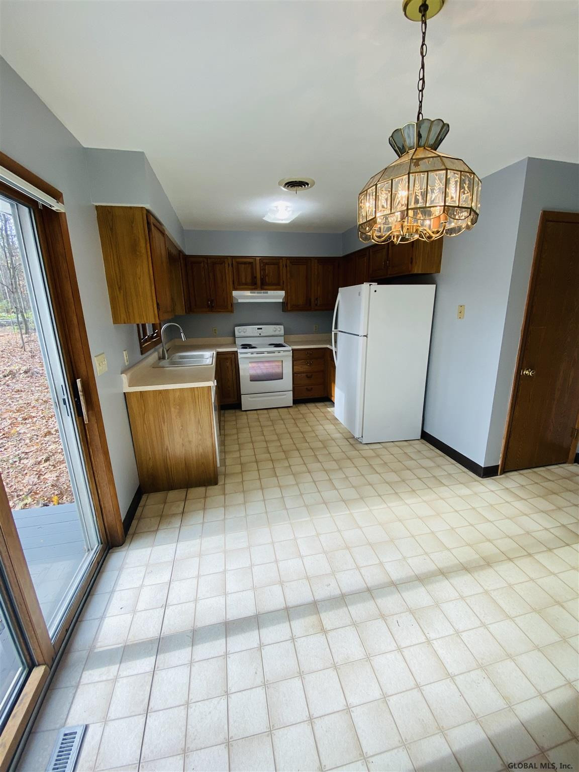 27 Collamer Drive