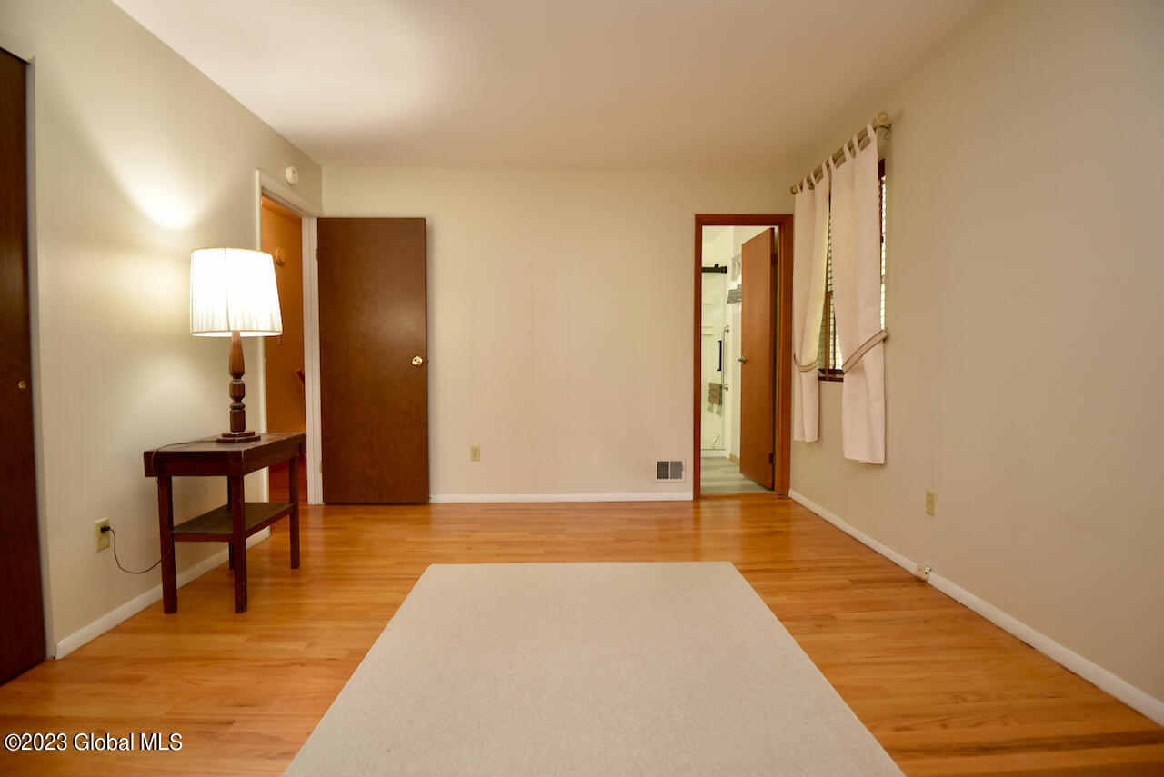 105 Hathorn Boulevard