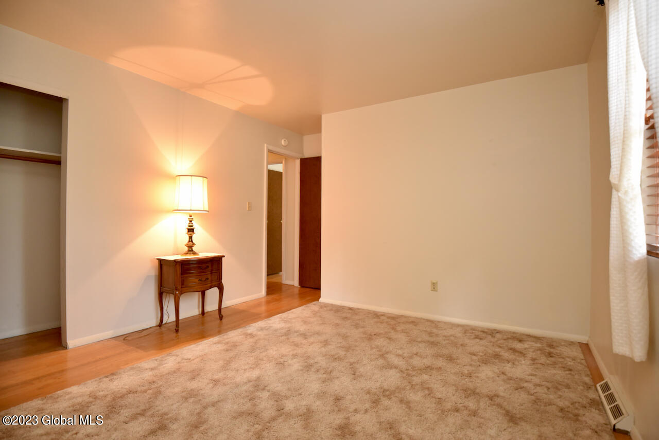 105 Hathorn Boulevard
