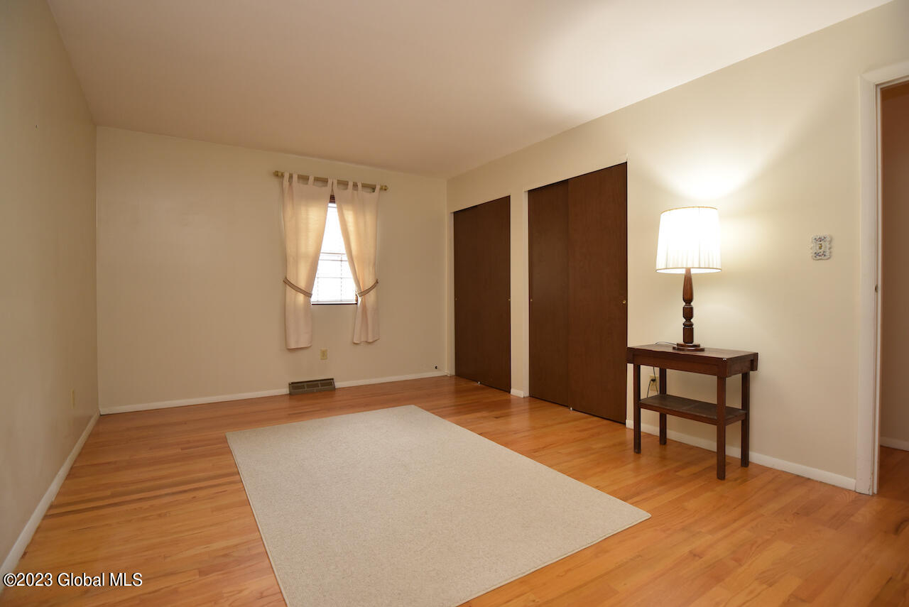 105 Hathorn Boulevard