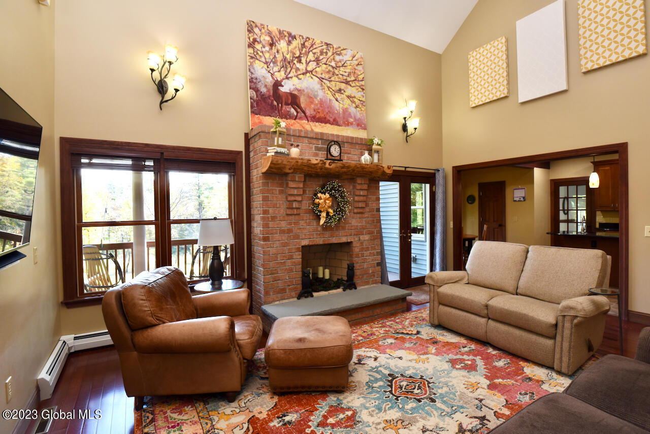 120 Vosburgh Road