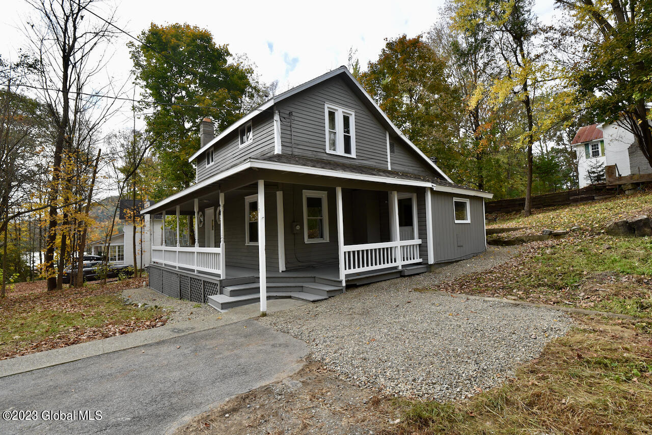 15 Traver Street