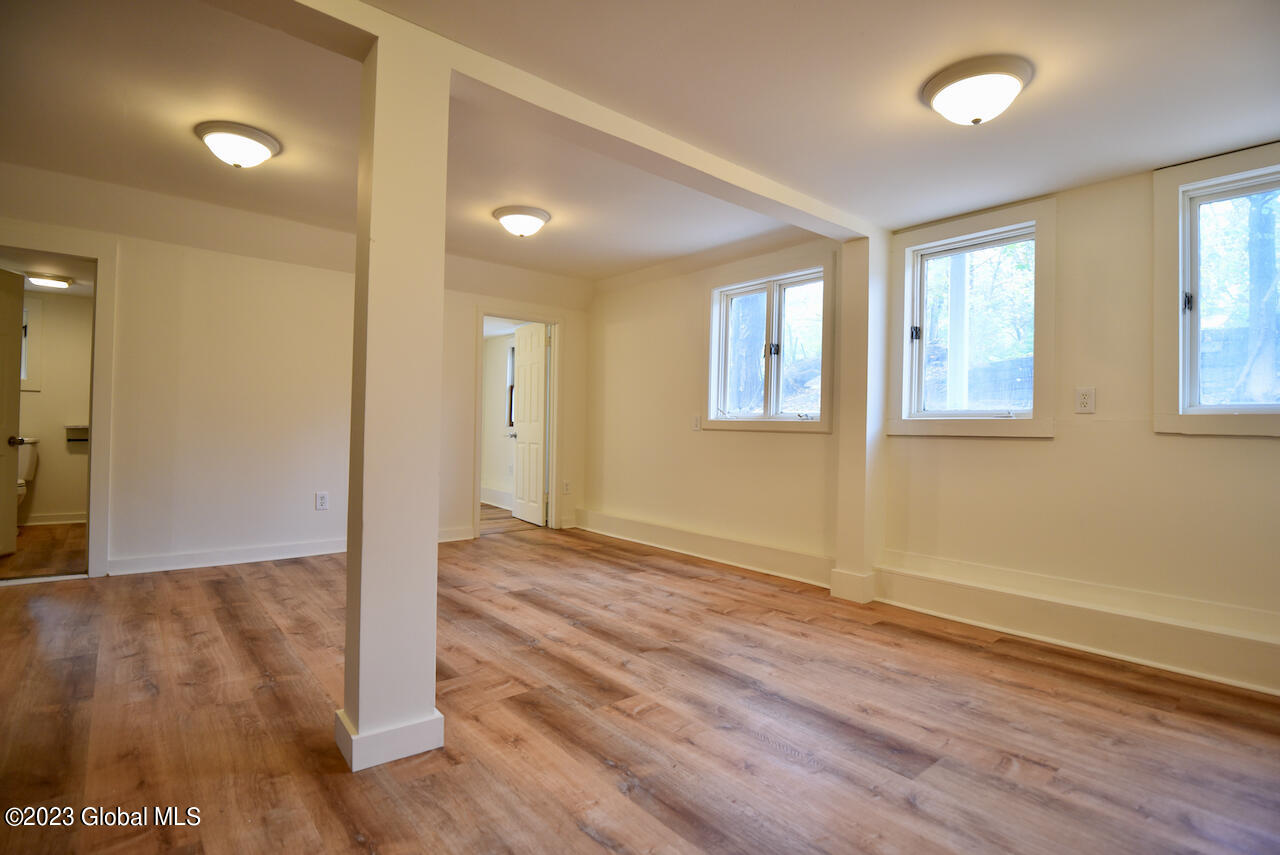 15 Traver Street