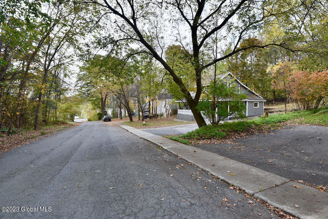 15 Traver Street