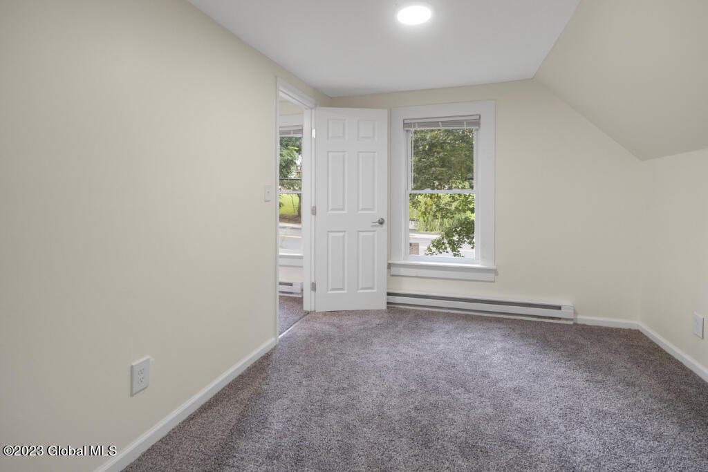 20 New Turnpike Road