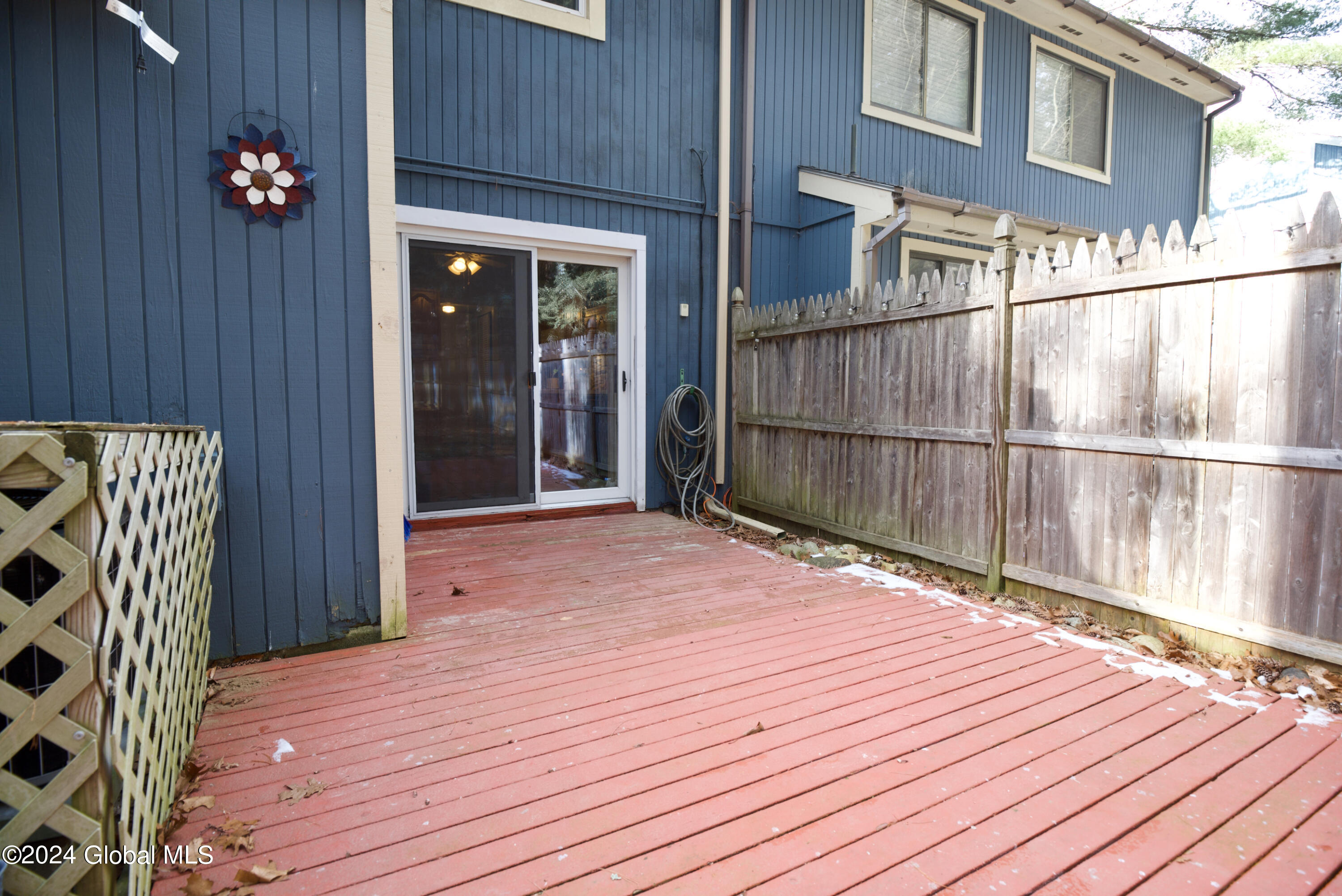 18 Snowberry Road