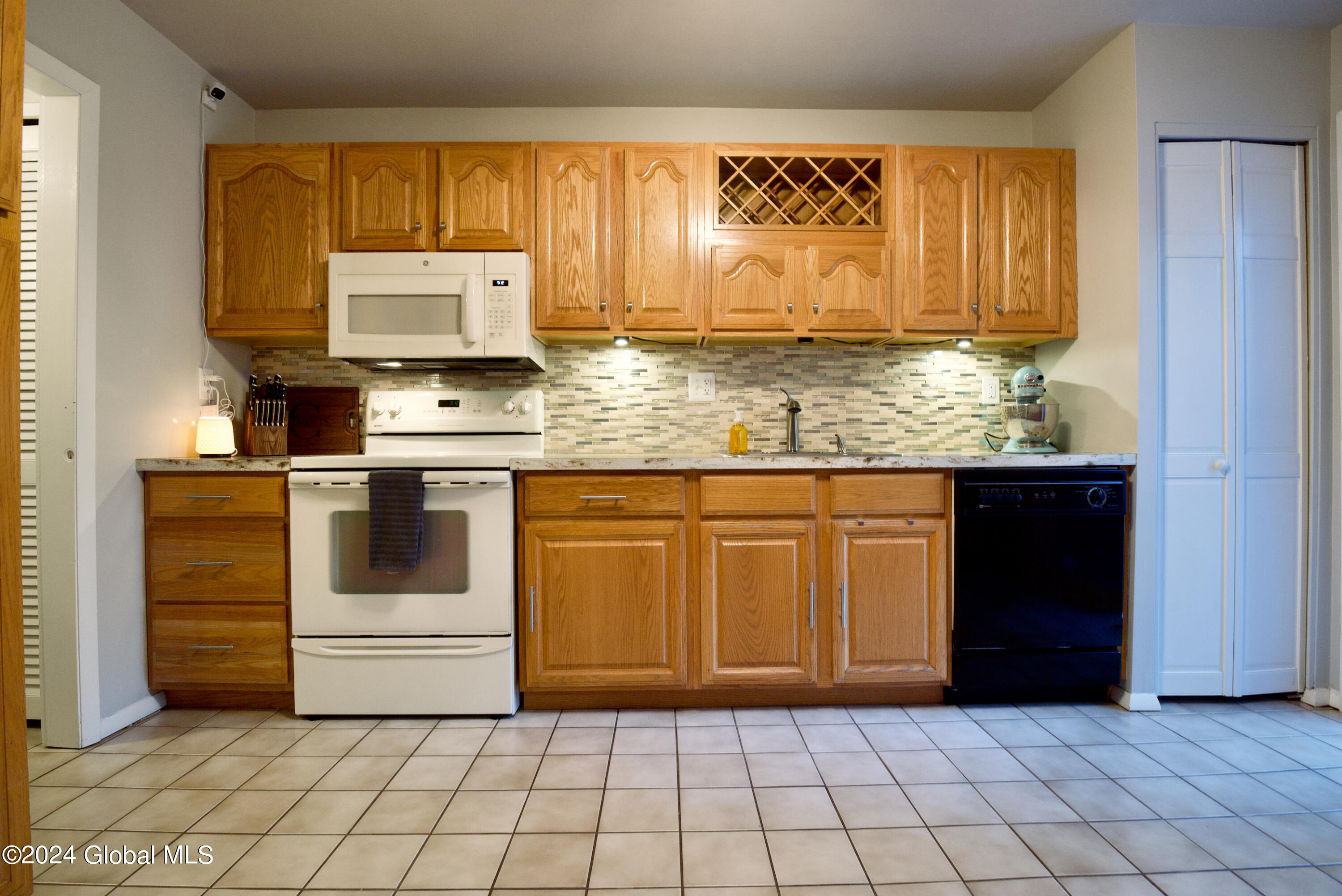 18 Snowberry Road