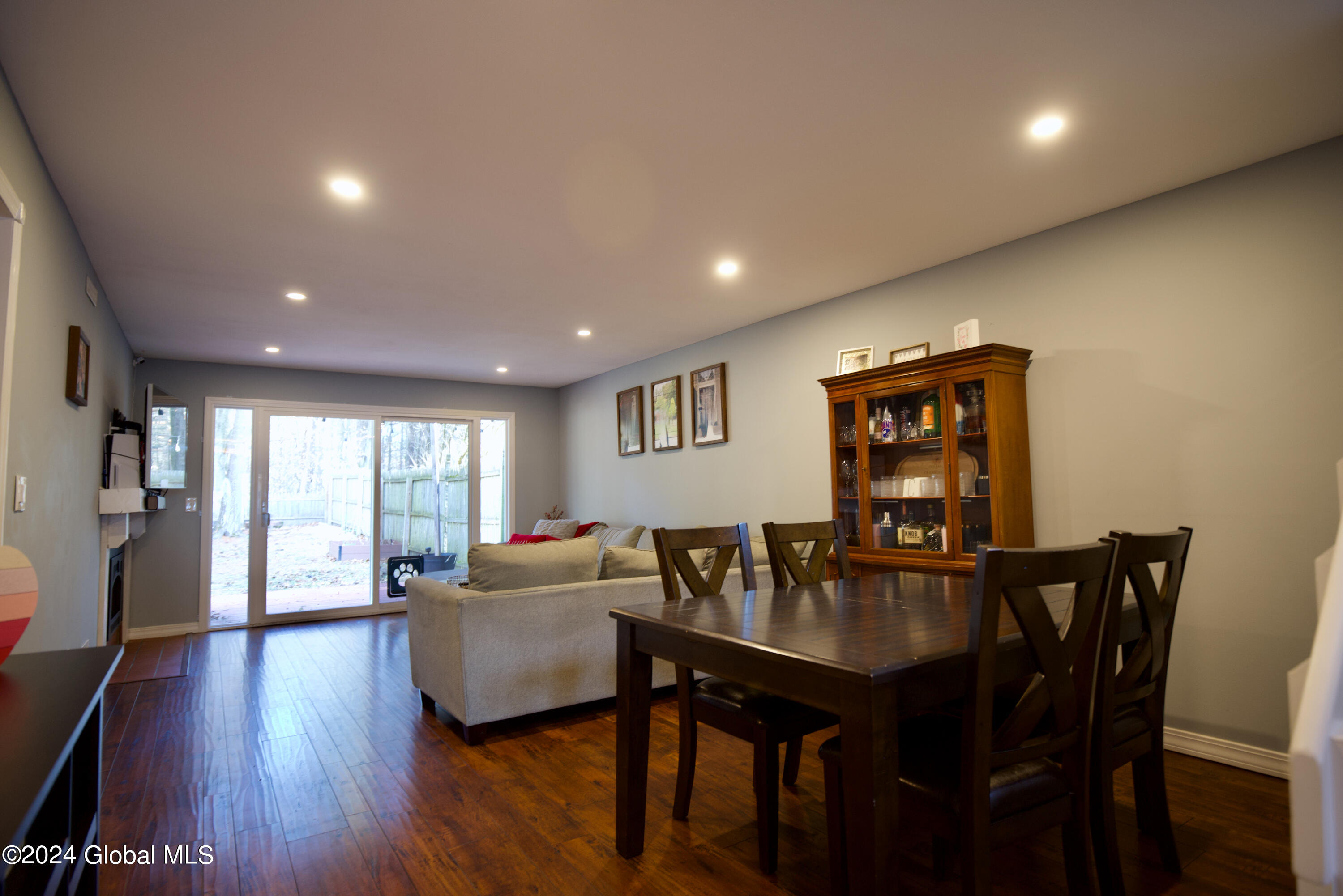 18 Snowberry Road