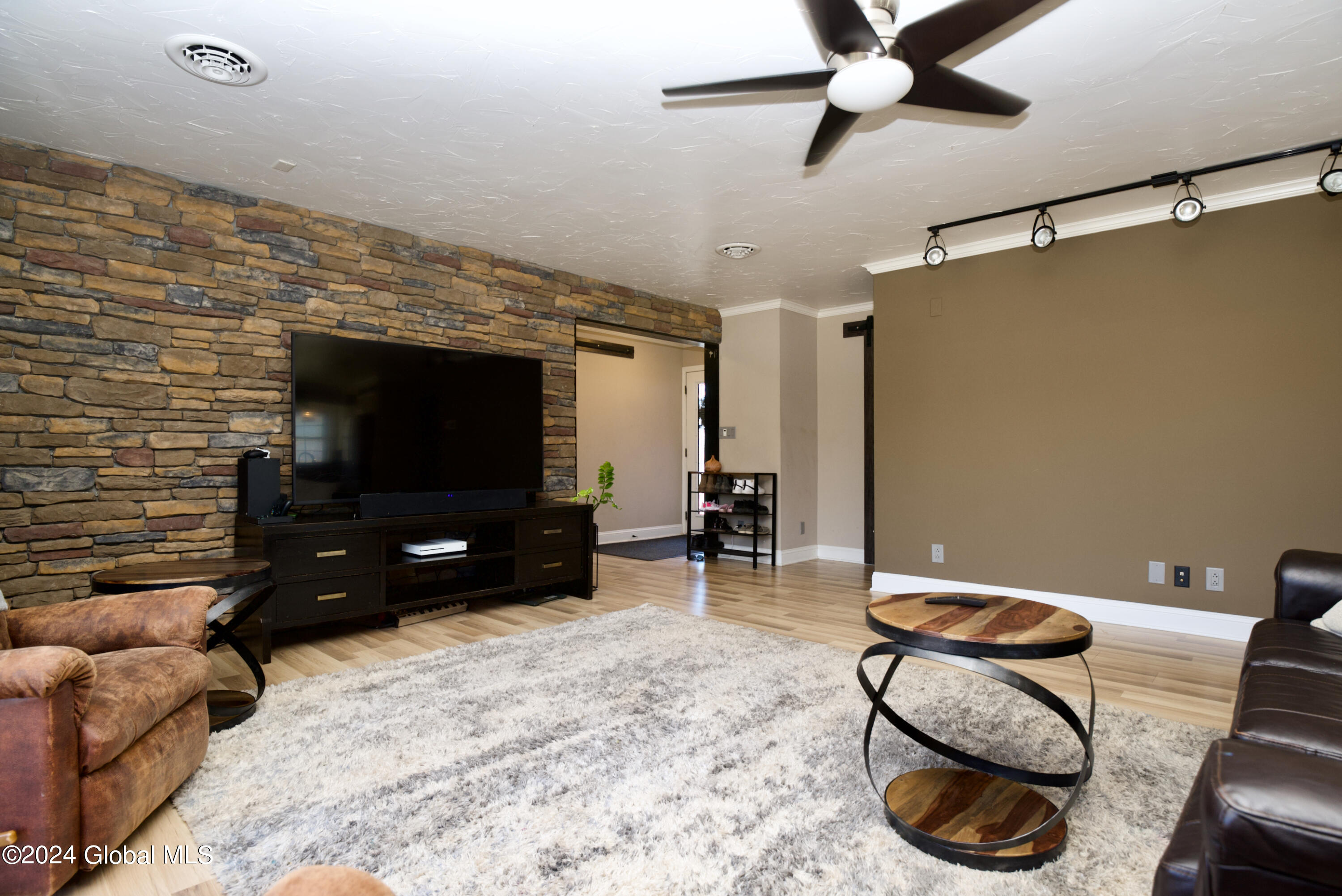 454 Finley Road