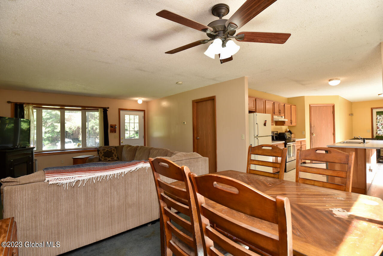 288 N Greenfield Road