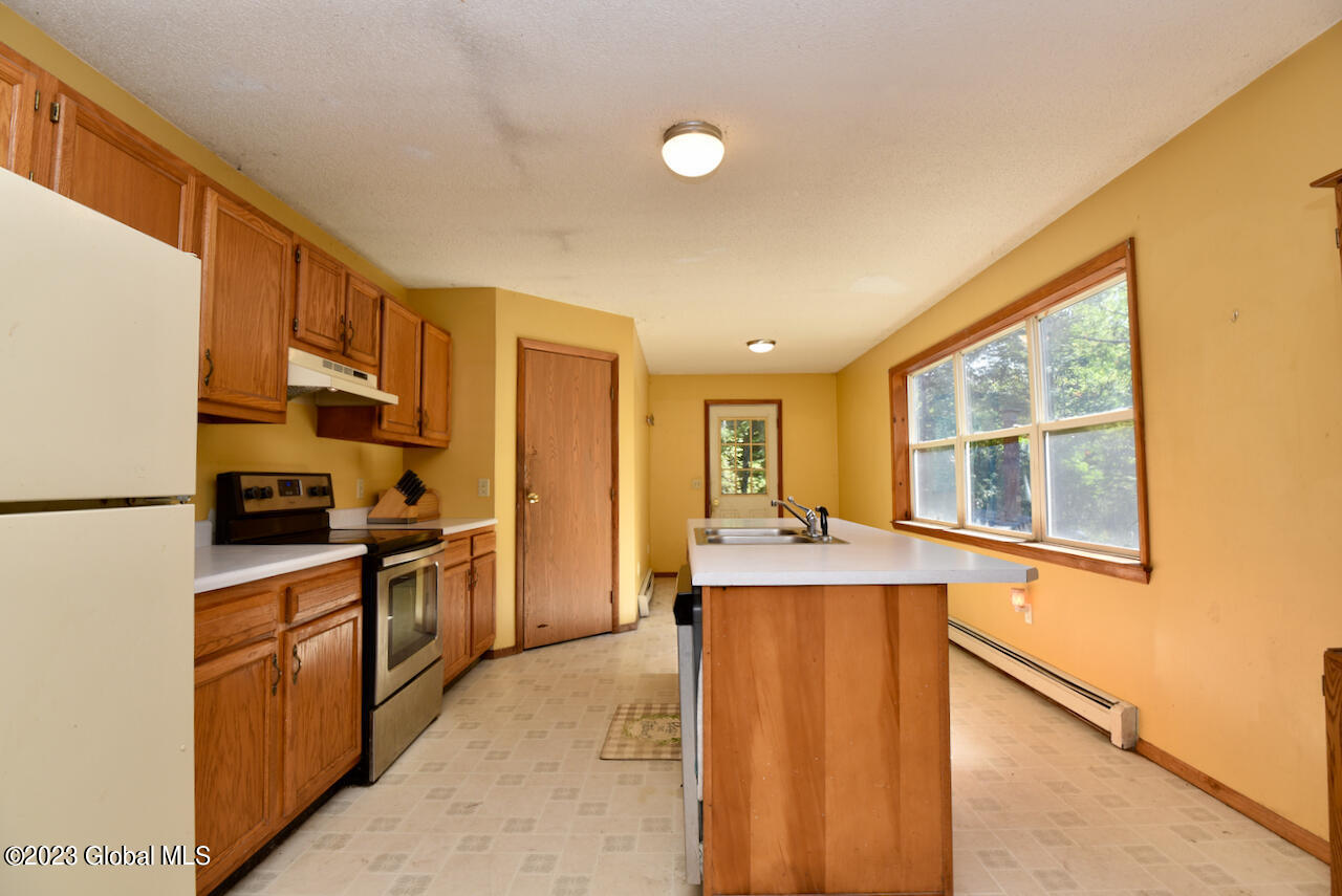 288 N Greenfield Road