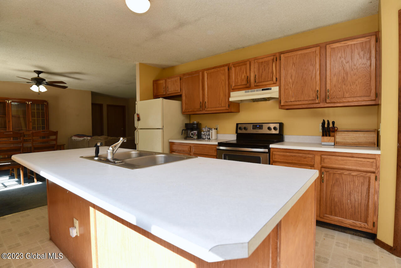 288 N Greenfield Road