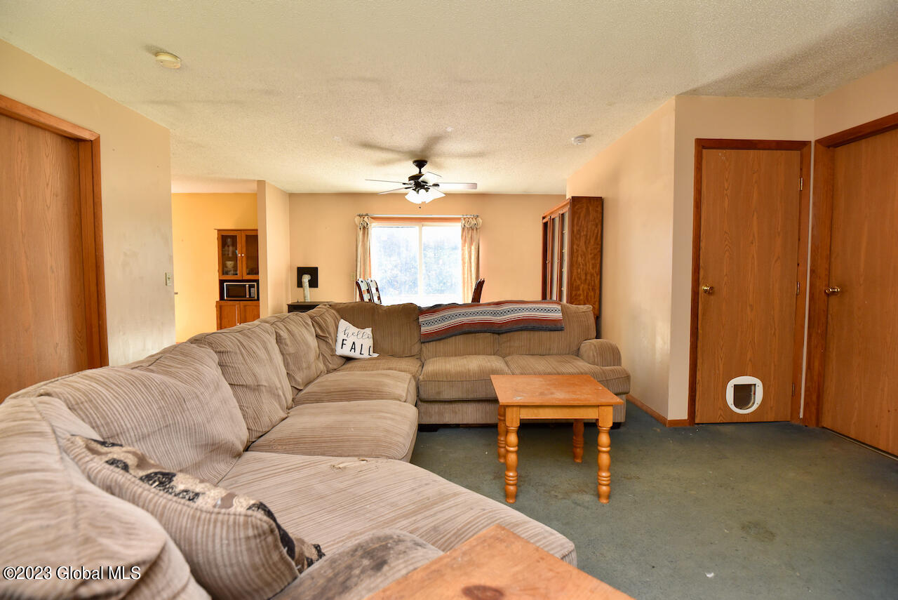 288 N Greenfield Road