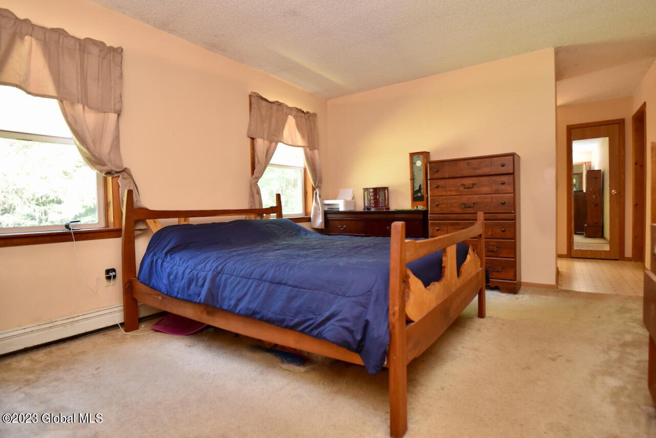 288 N Greenfield Road