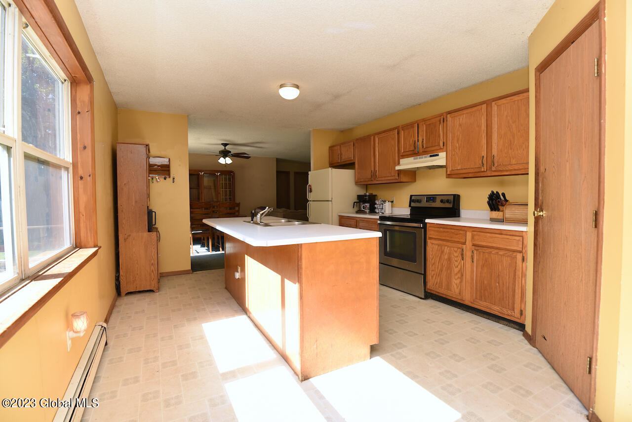 288 N Greenfield Road